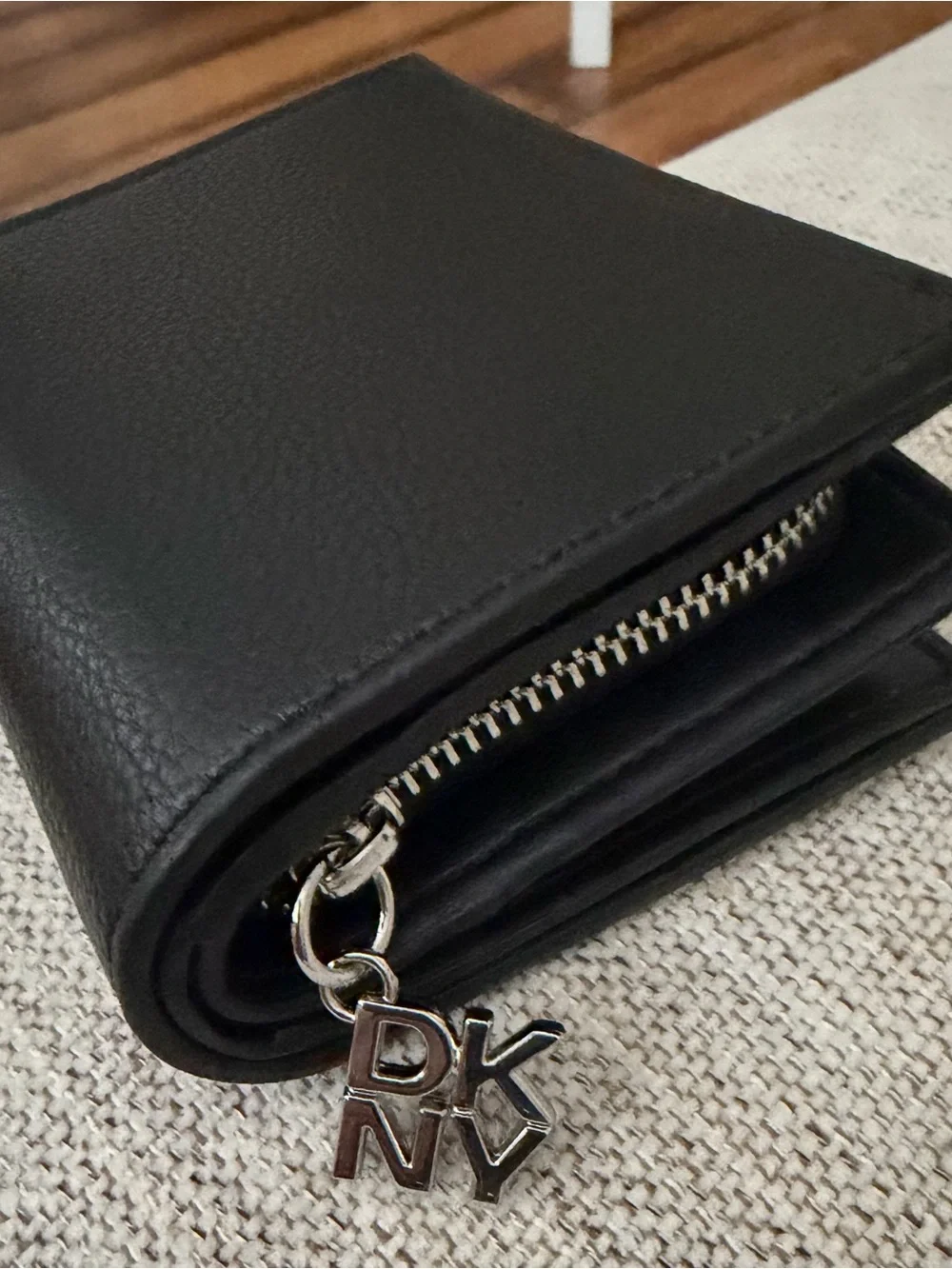 DKNY small compact black leather wallet